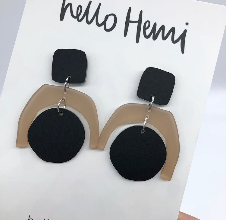 S A L E | F r a n k i e | Matte Black + Frosted Coffee