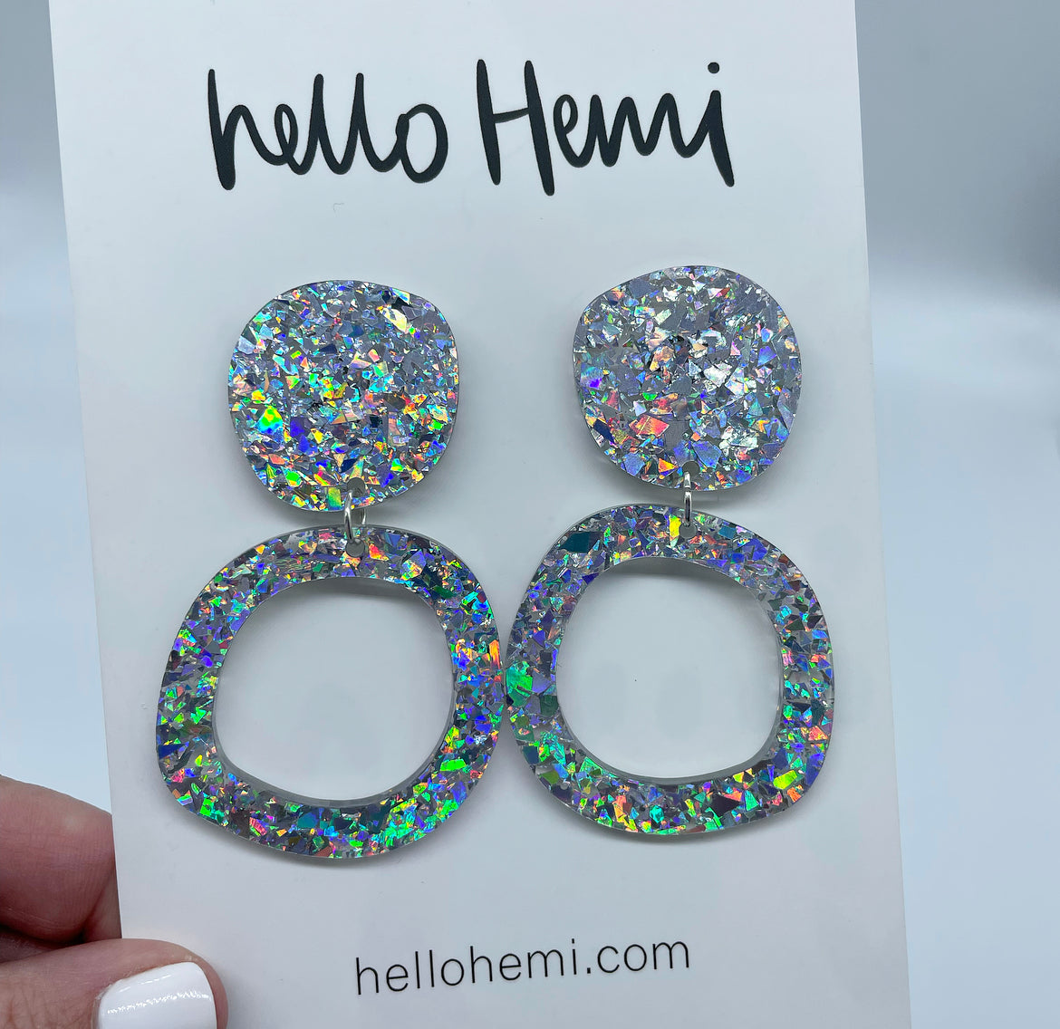 G i g i  | Holographic Glitz