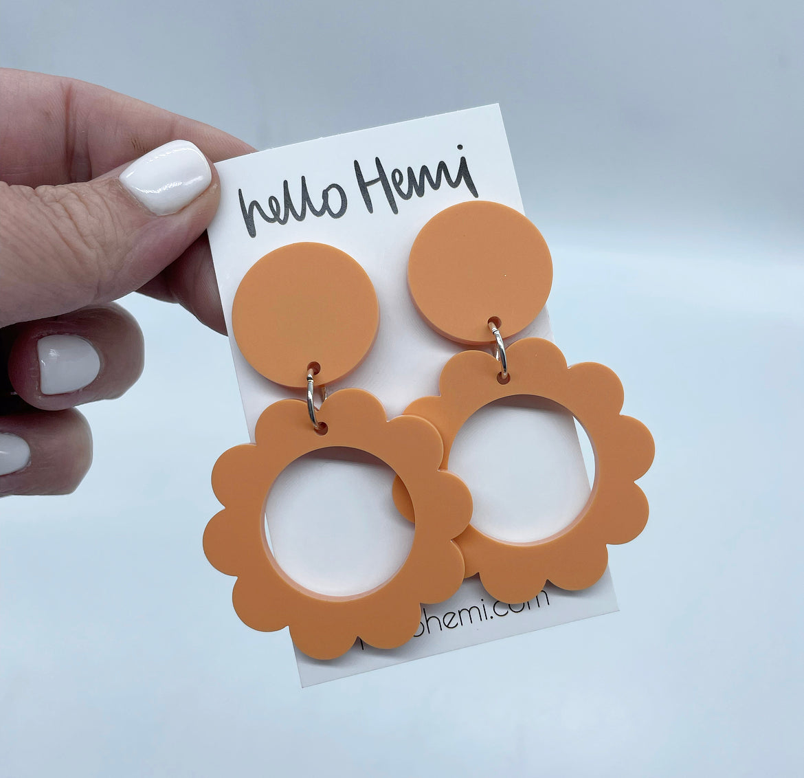 F r i l l e d |  Matte Peach