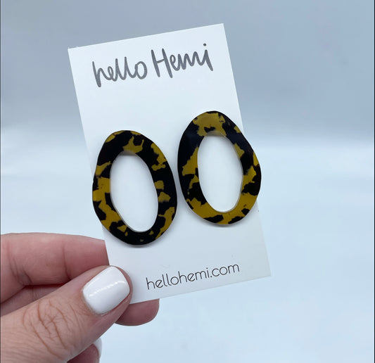 S a s s | Leopard Print