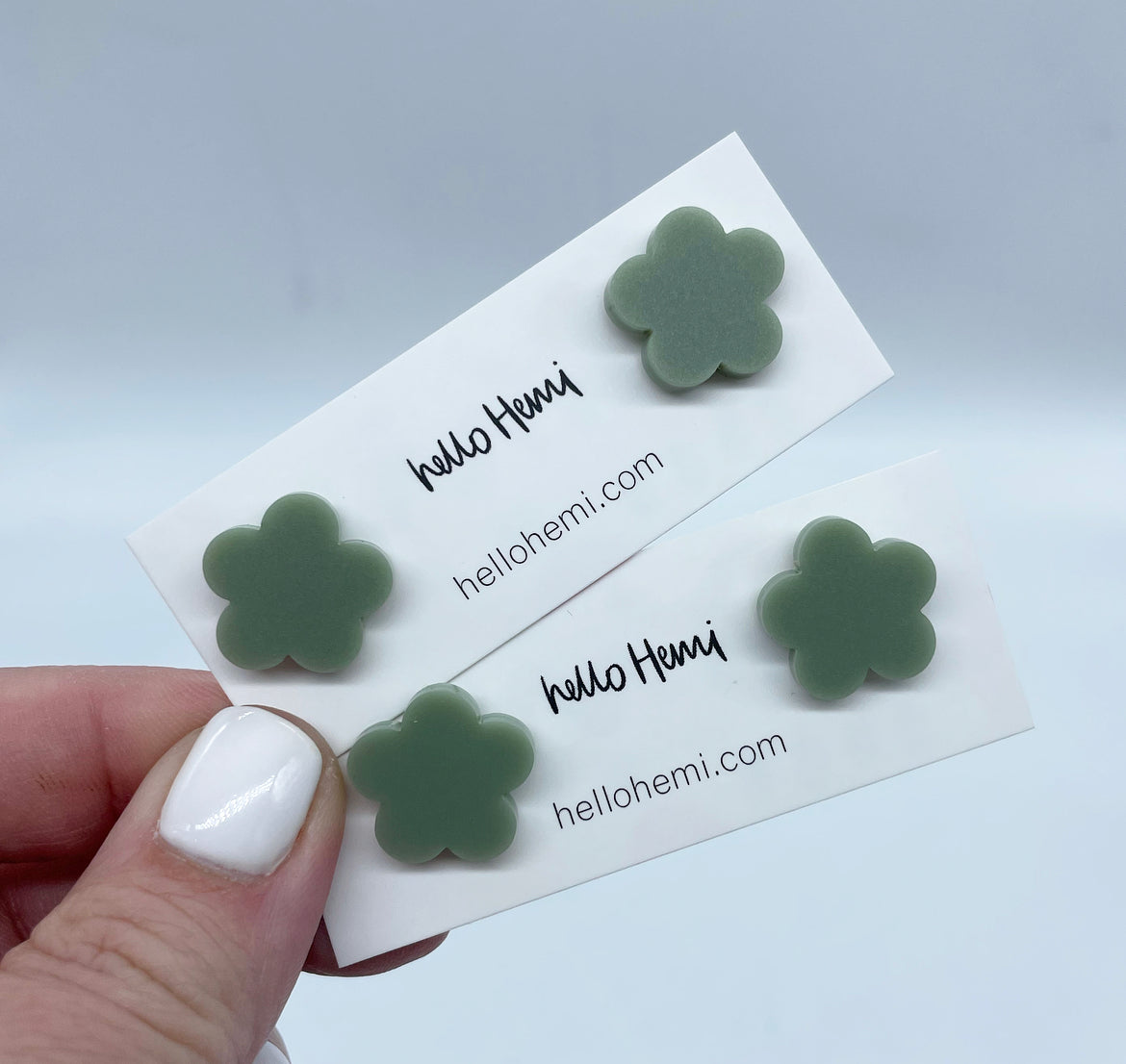 P e t a l | Matte Sage Green