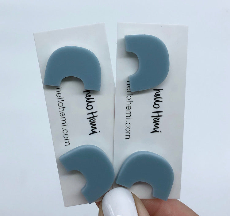 R a i n b o w s | Matte Shell Blue