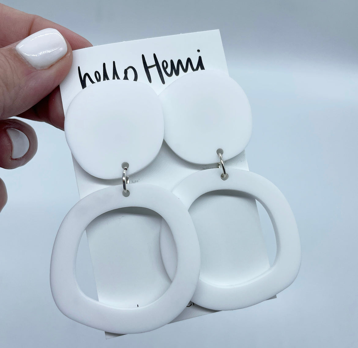 G i g i  | Matte White