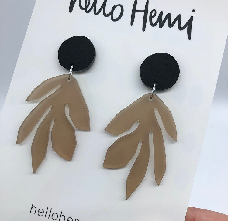 S A L E | O l i v e | Matte Black + Frosted Coffee