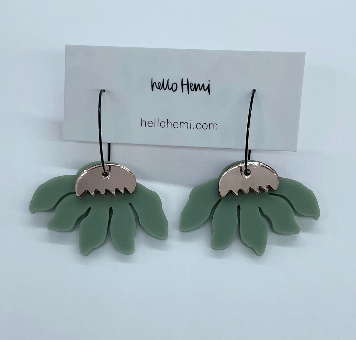 S p r i n g | Rose Gold Mirror + Matte Sage Green