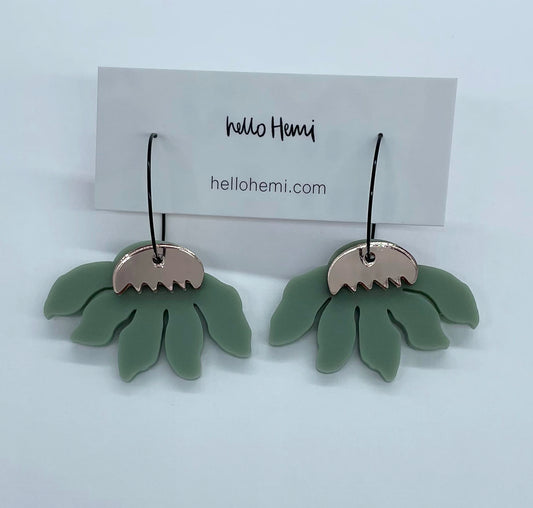 S p r i n g | Rose Gold Mirror + Matte Sage Green