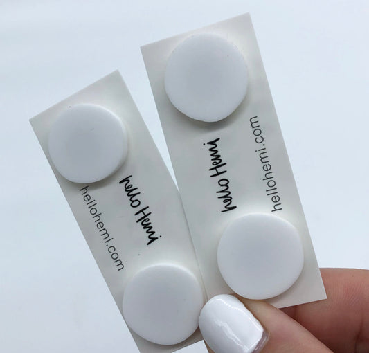 C h u n k y S p o t s | Matte White